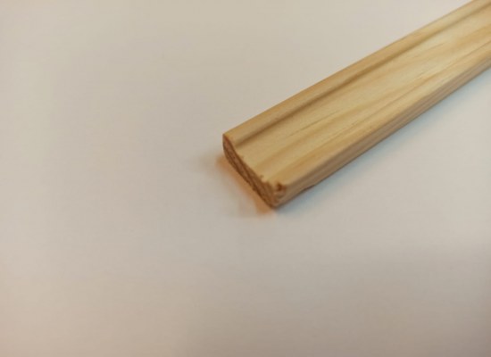Listwa płaska sosna 1,5 x 0,7