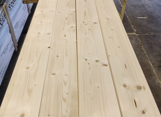 Deska podłogowa świerkowa klasa A/B/C  165x32/5,4 (961,20)